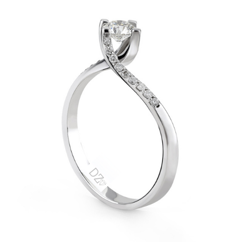 0.45 CT.F Renk  Pırlanta Tektaş Yüzük