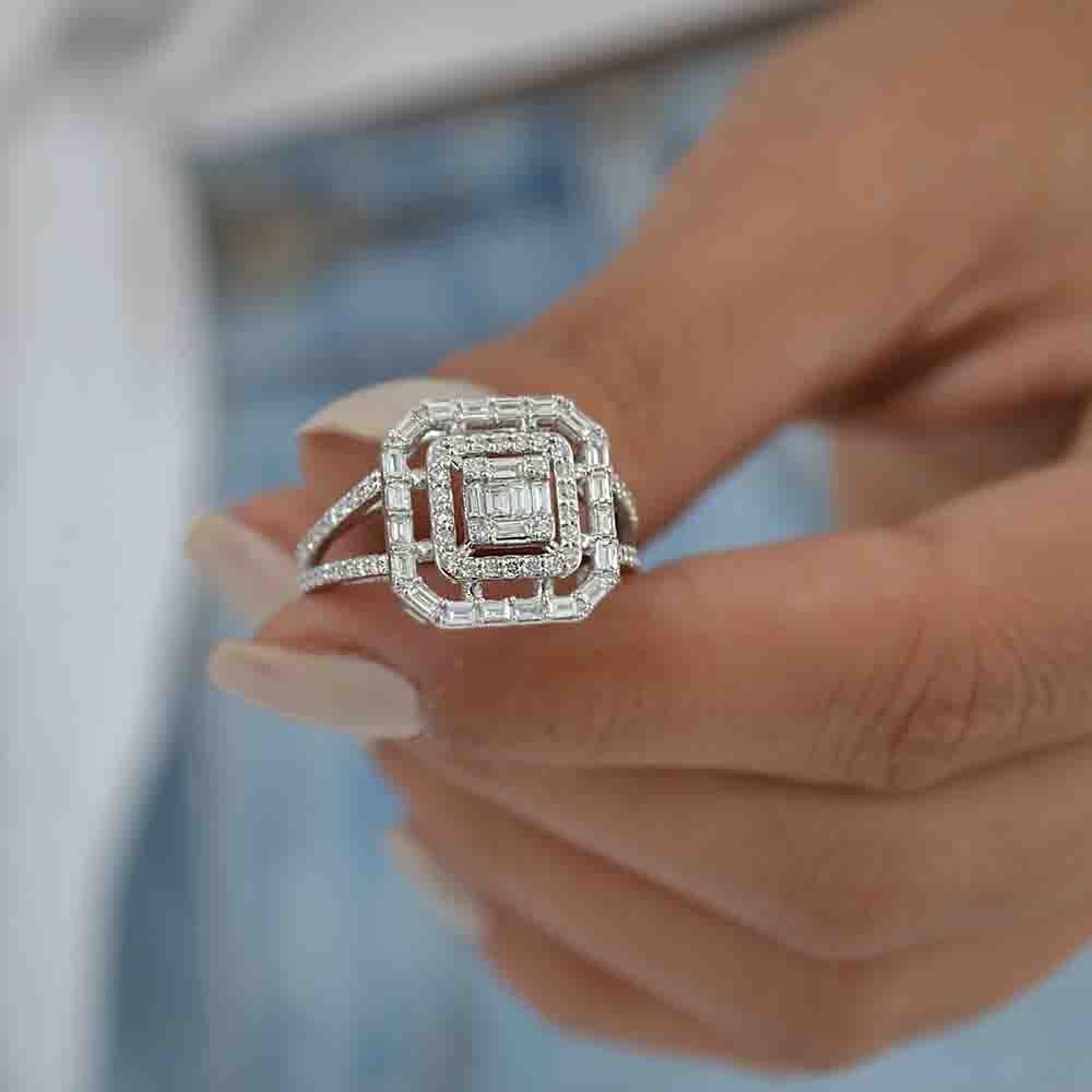 1.01 Pırlanta Baget Yüzük